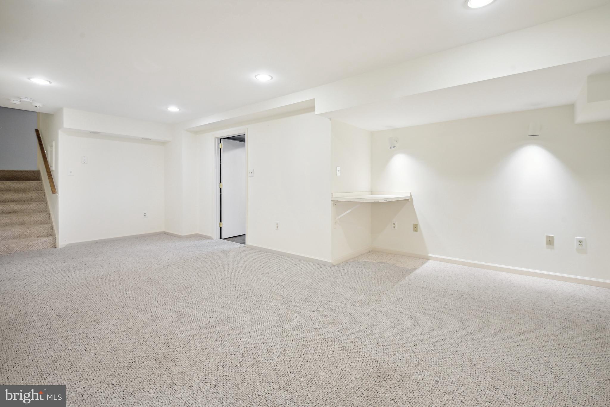 CHARRED OAK ESTATES - Residential