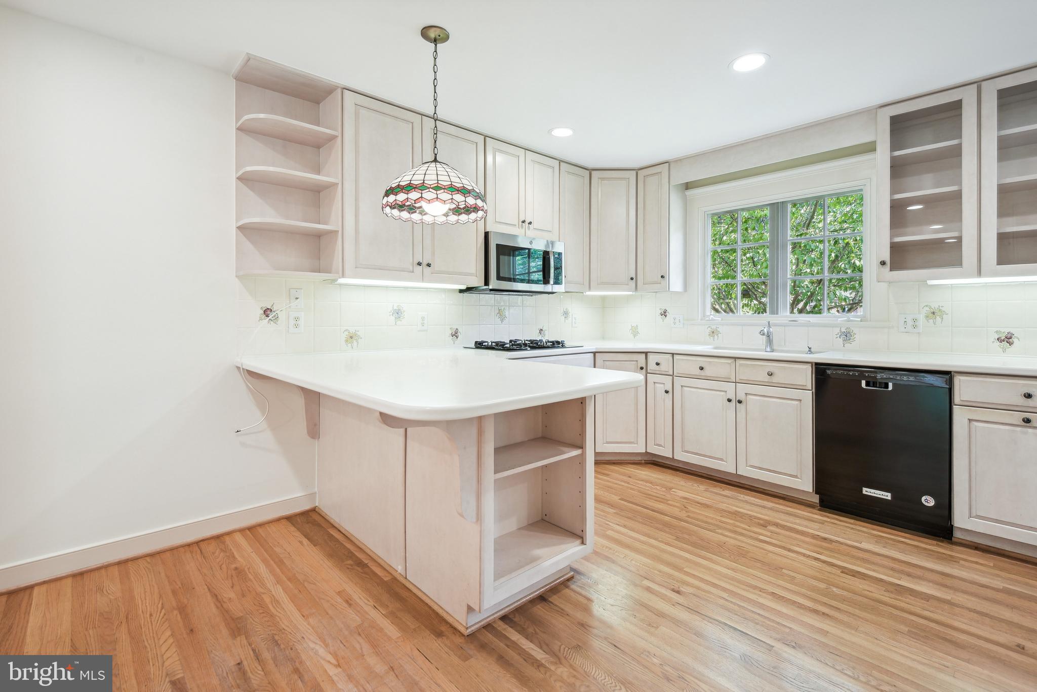 CHARRED OAK ESTATES - Residential