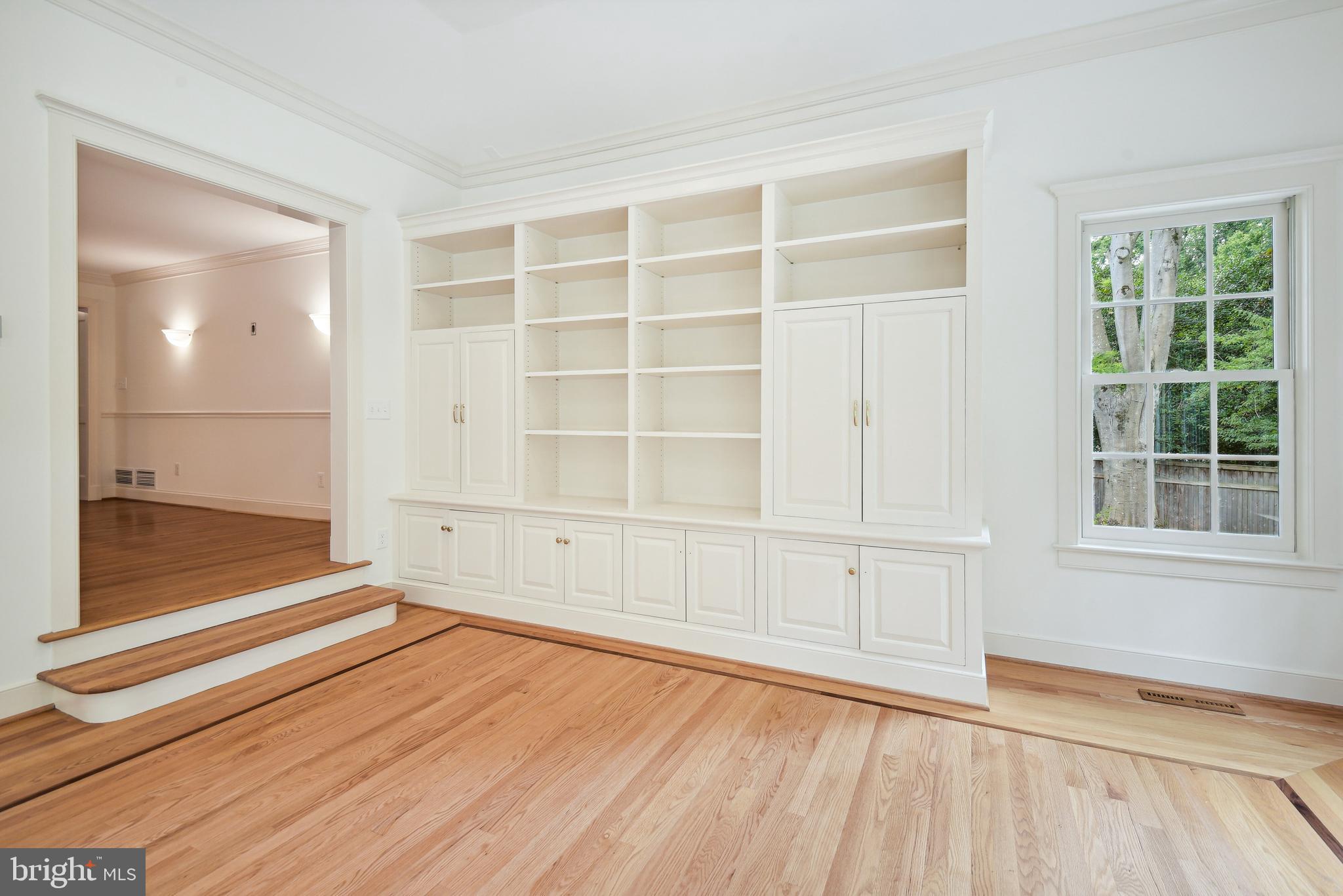 CHARRED OAK ESTATES - Residential