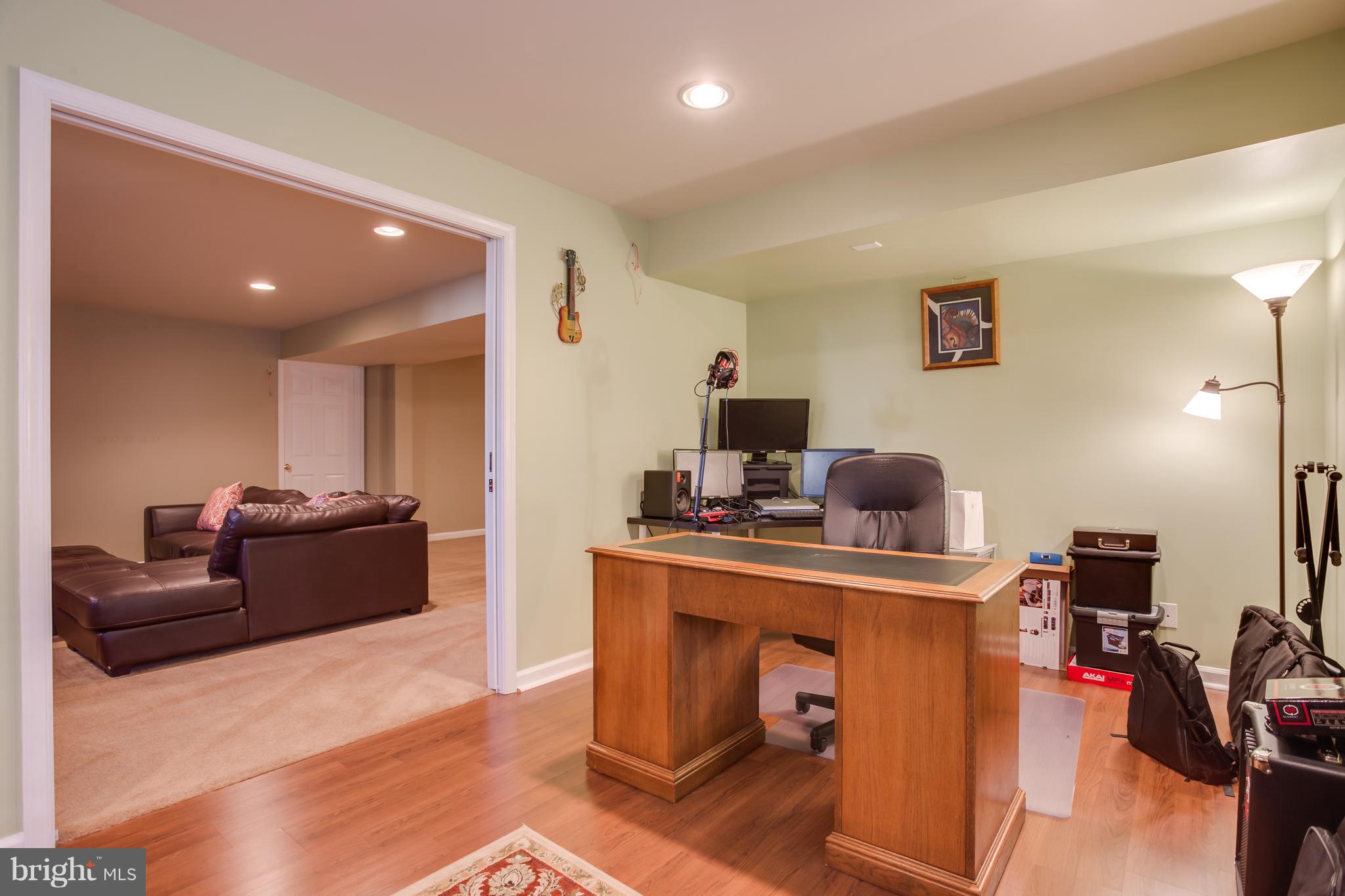 CARRIAGE HILL AT FALLS - Residential