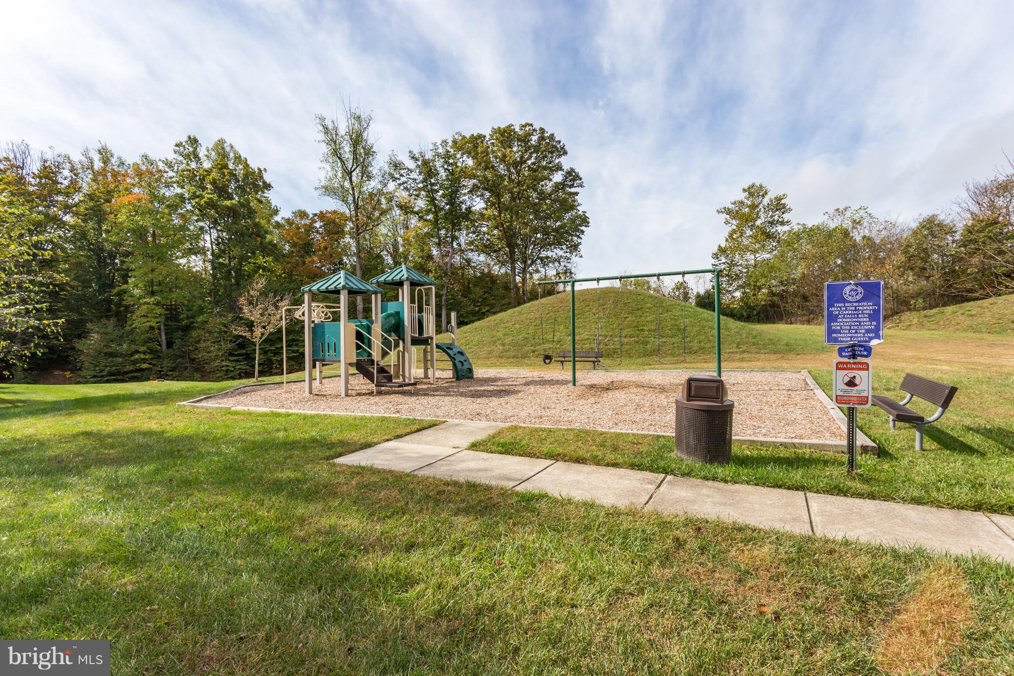 CARRIAGE HILL AT FALLS - Residential