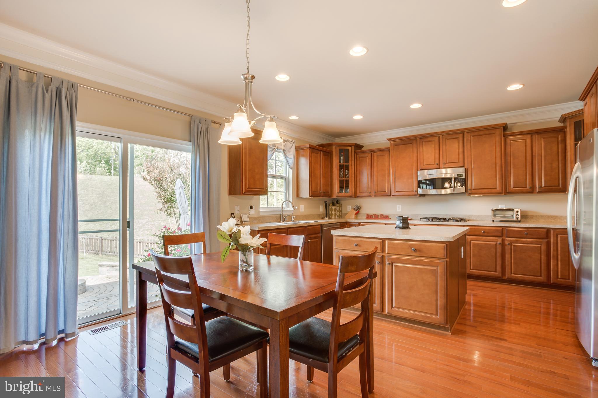 CARRIAGE HILL AT FALLS - Residential