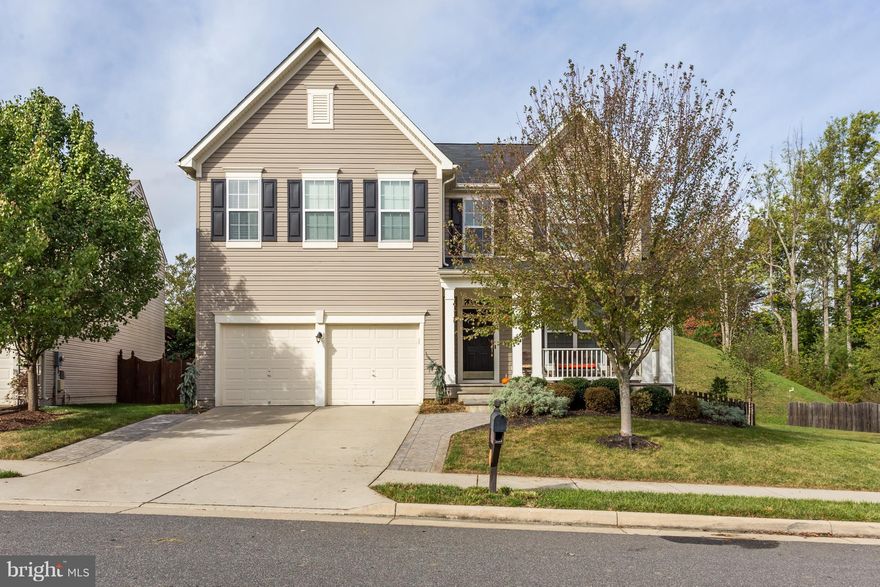 Entertain? or not this home is ready for your family, your events, your holidays and more! Immaculate with three levels finished and backyard to entertain the pickiest of owners with hardscape around, fenced and manicured lawn.  Own a business? great! a home office in the basement plus extra bedroom & bath, living area and storage. Super spacious bedrooms plus extra upper level LR, bring offers!