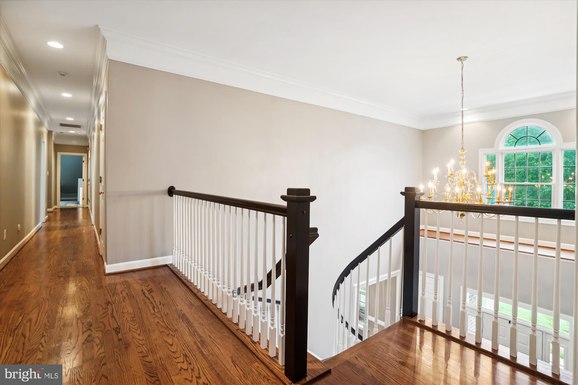 THUNDER OAK - Residential