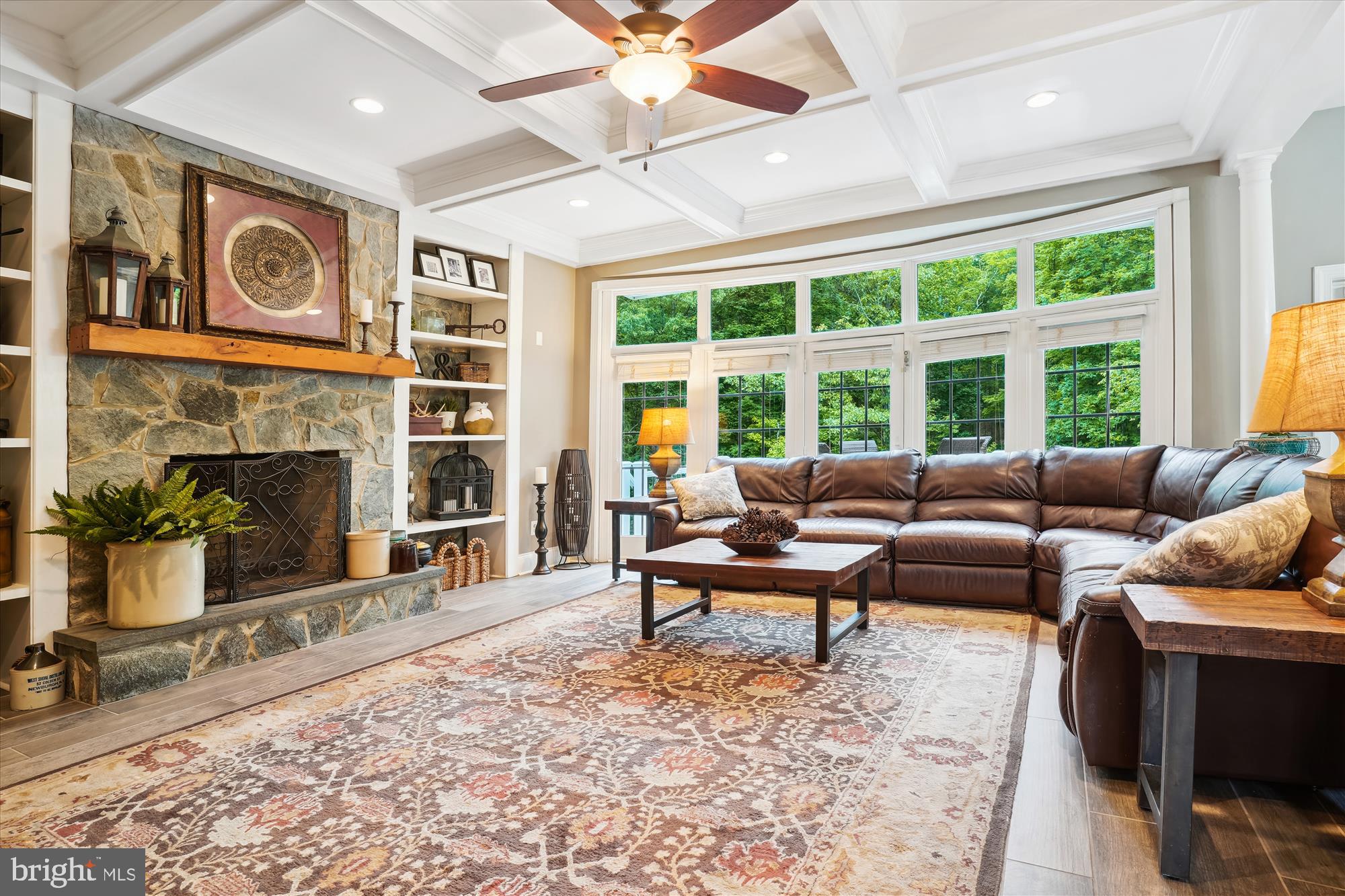 THUNDER OAK - Residential