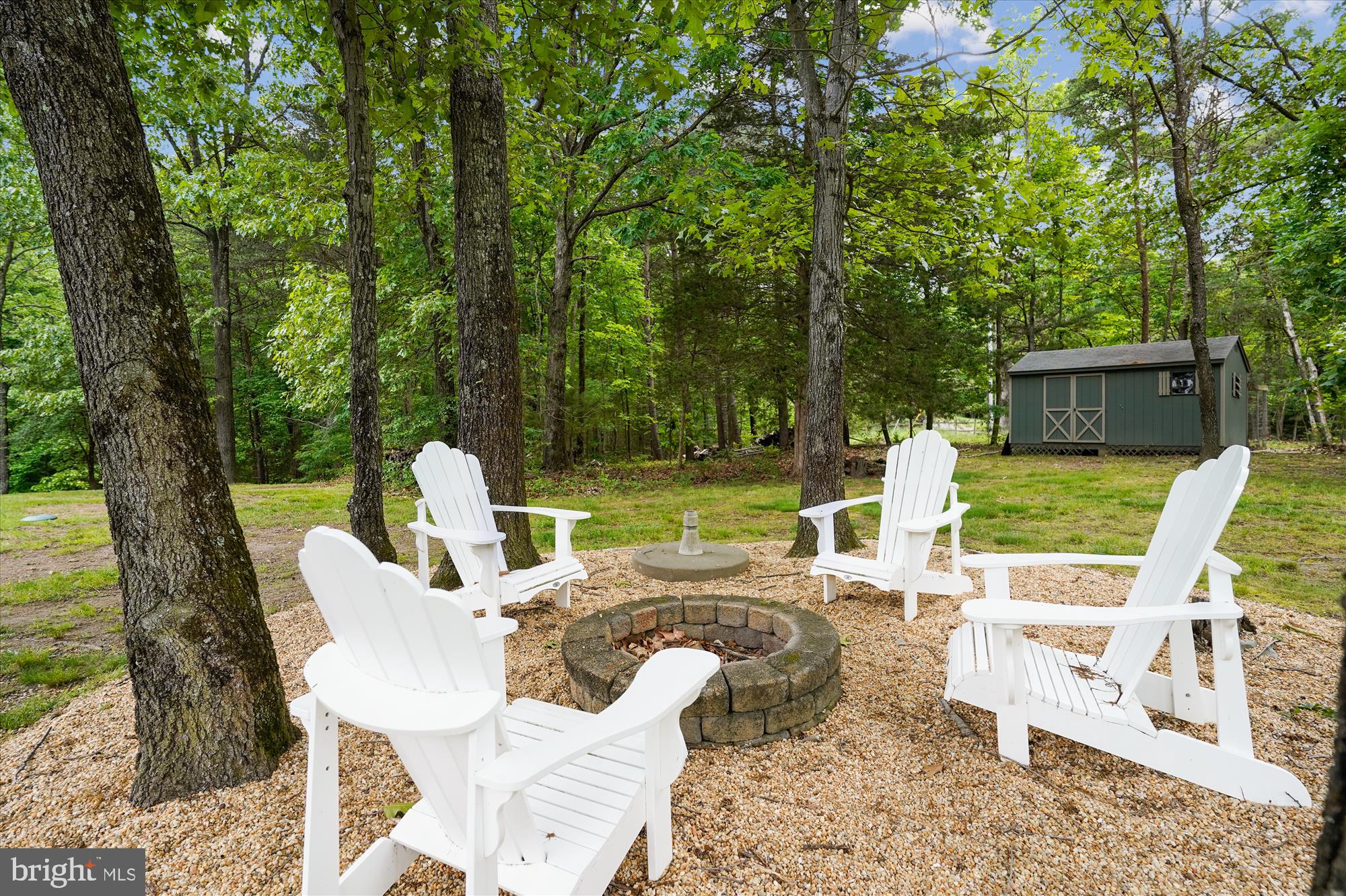 THUNDER OAK - Residential