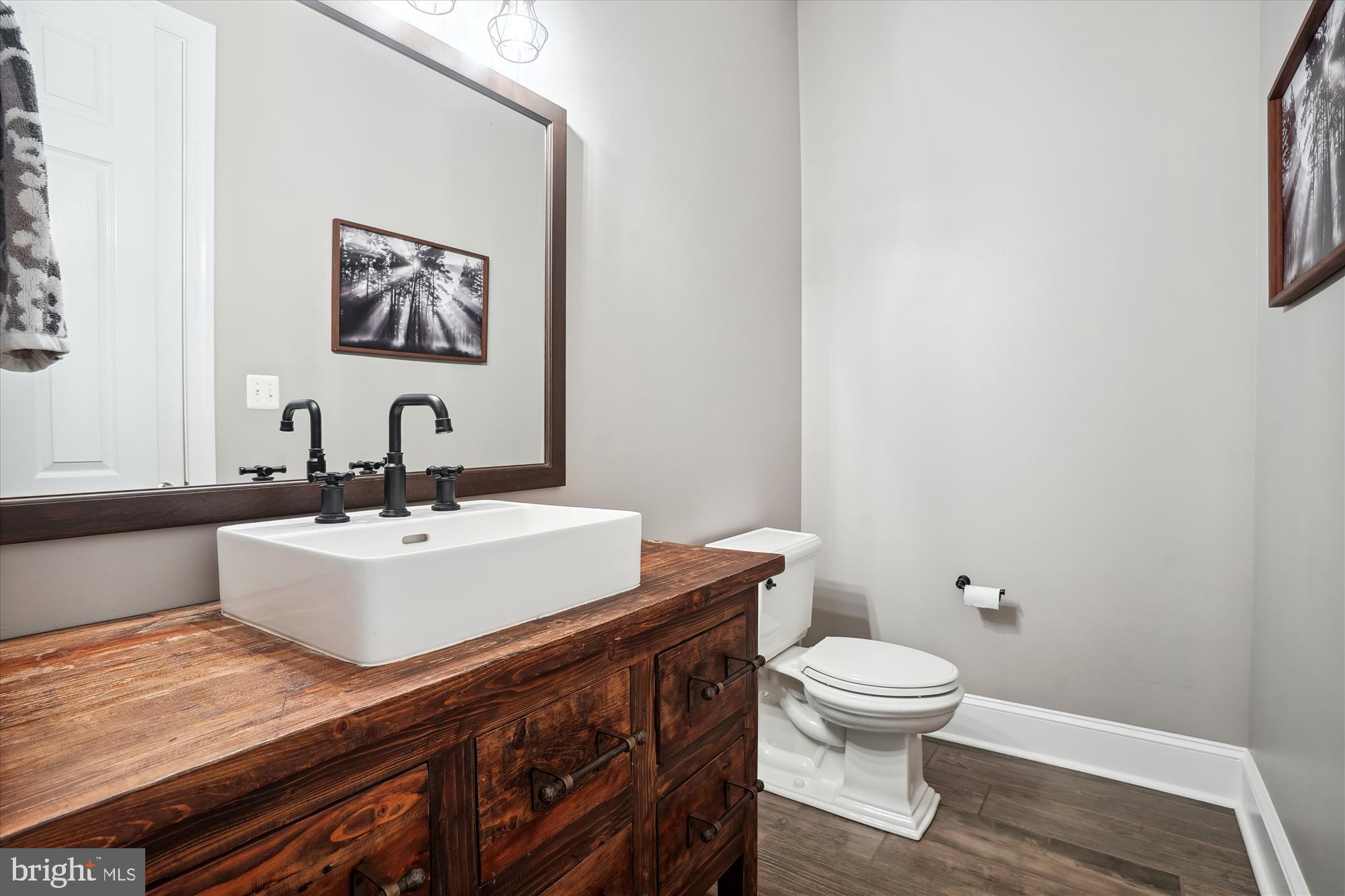 THUNDER OAK - Residential