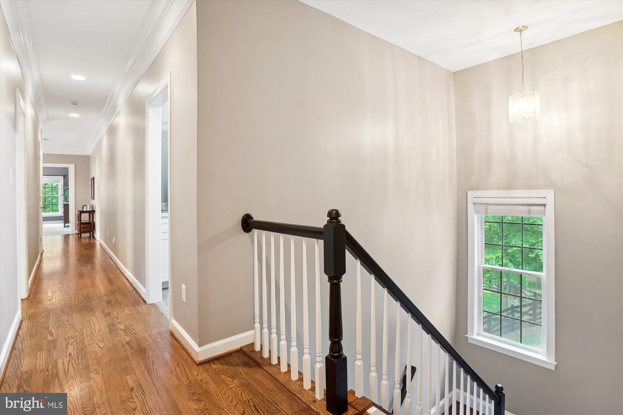 THUNDER OAK - Residential