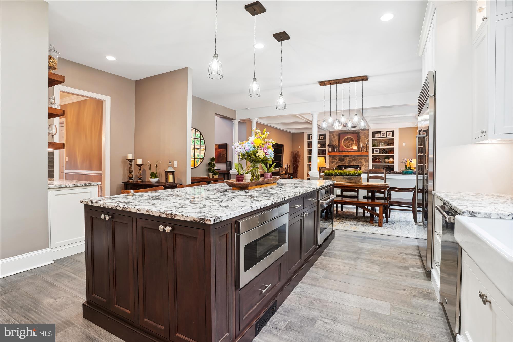 THUNDER OAK - Residential