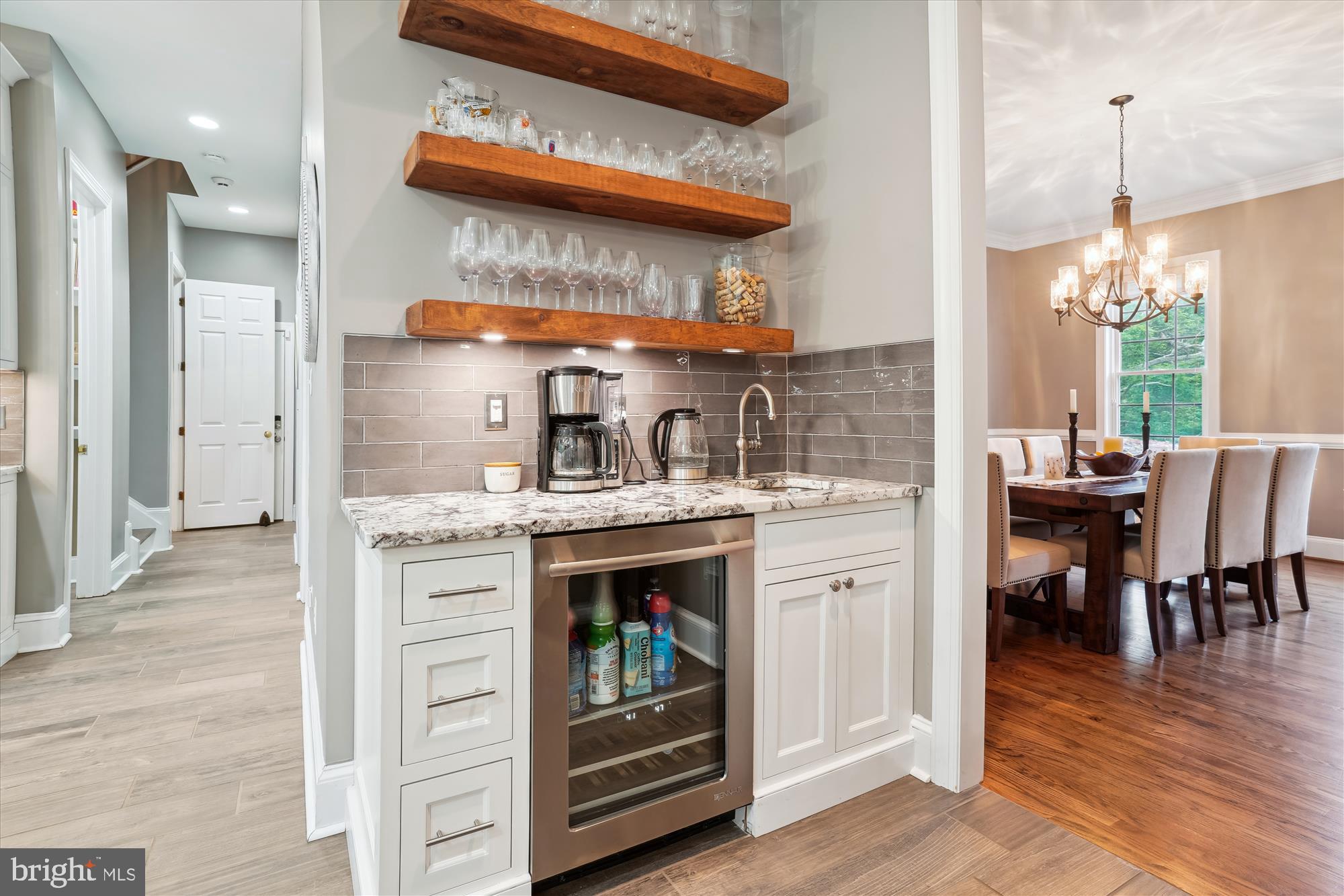 THUNDER OAK - Residential