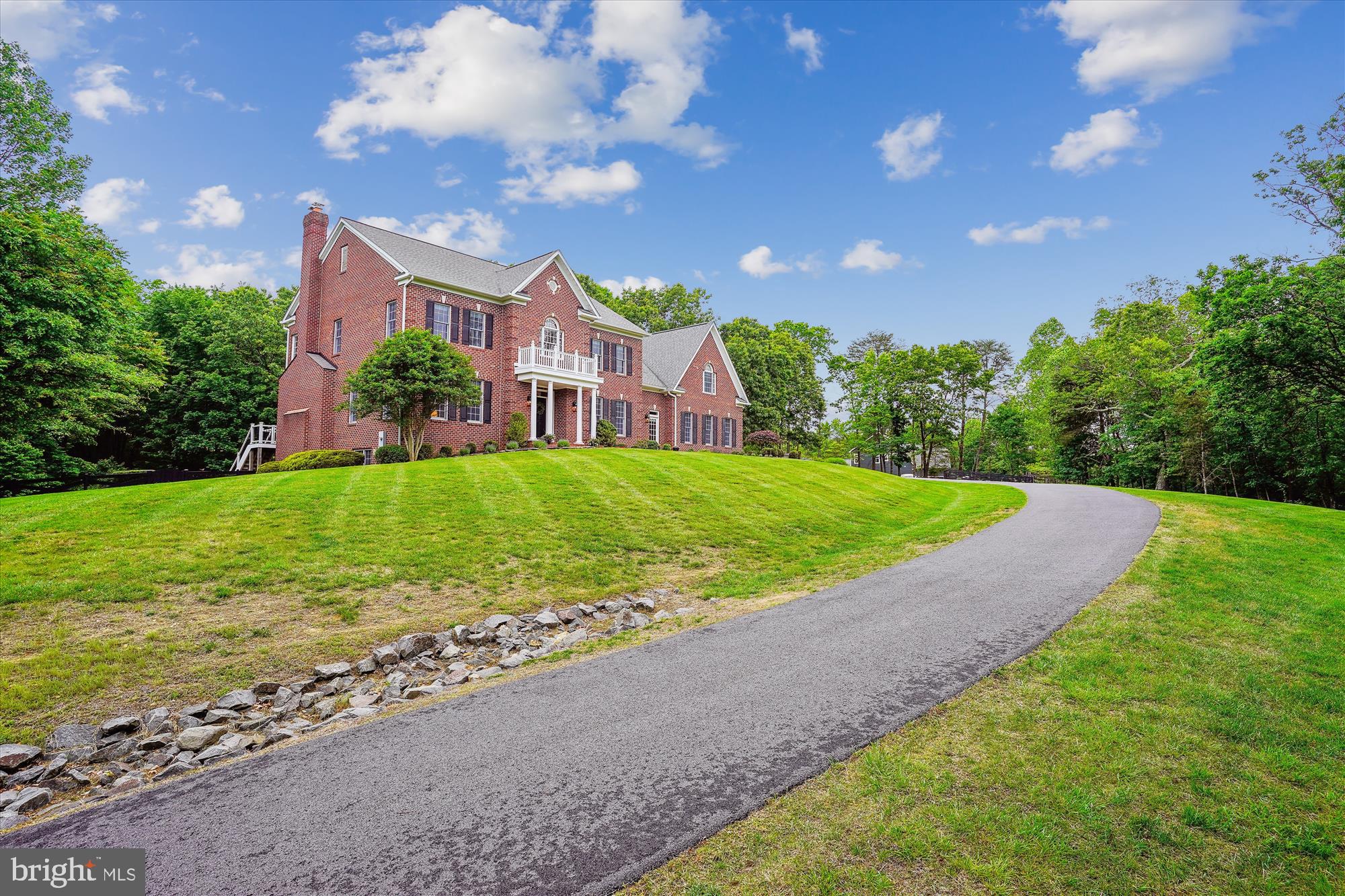 THUNDER OAK - Residential