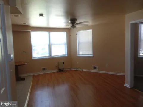MLS: NJCD2083186