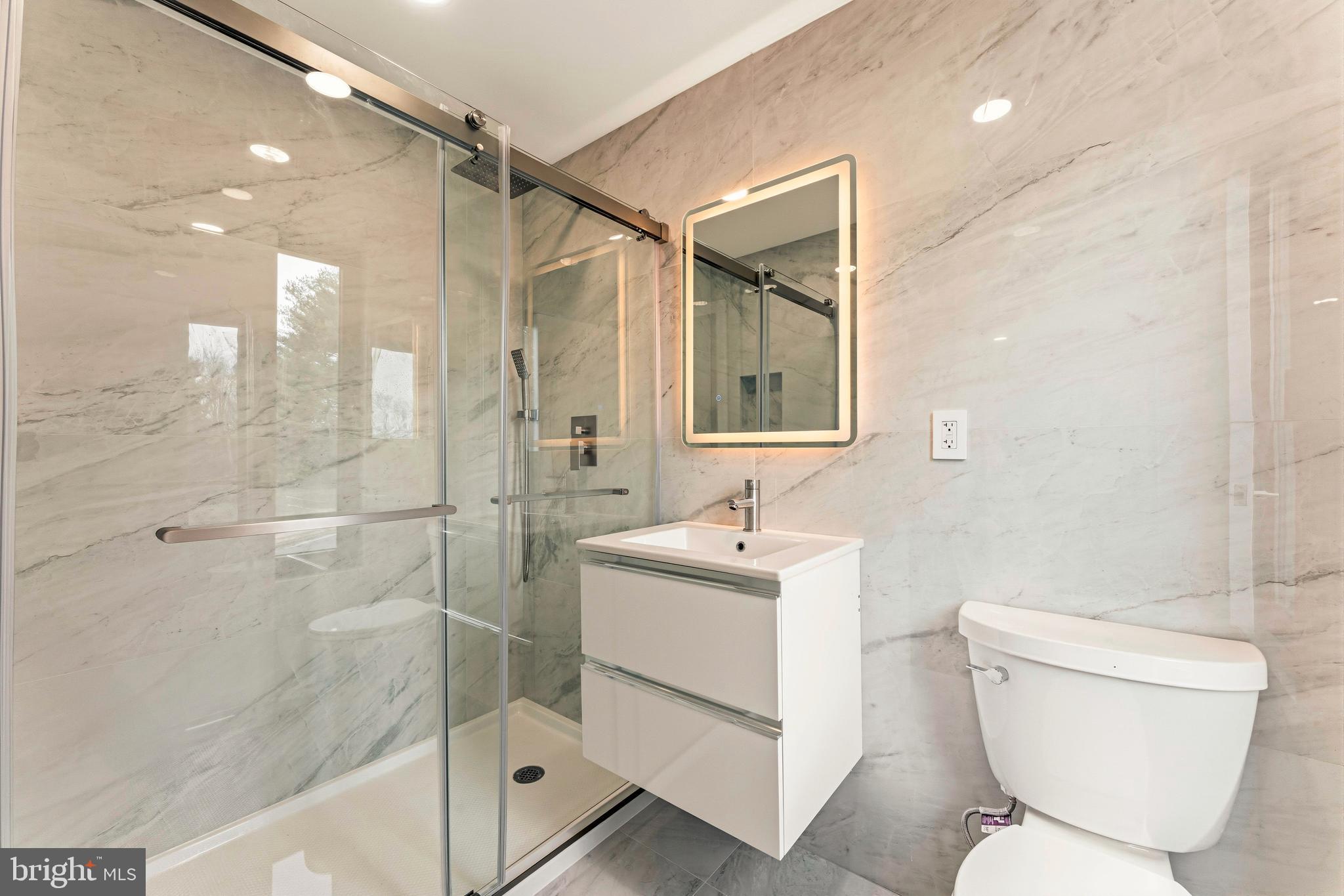 JUSTA FARMS - Residential