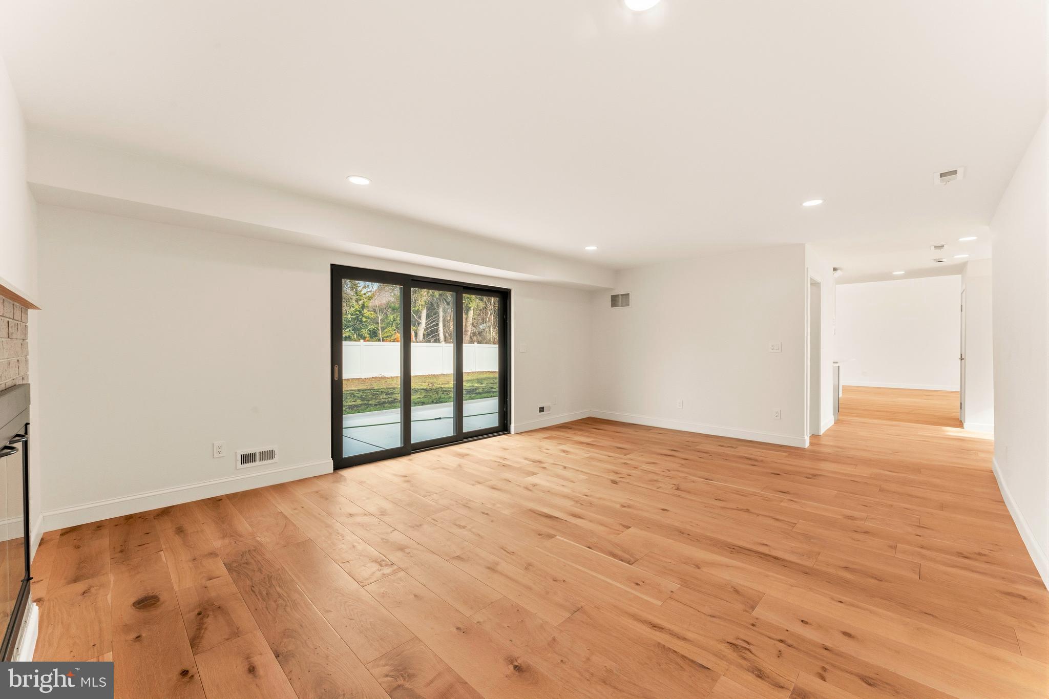 JUSTA FARMS - Residential