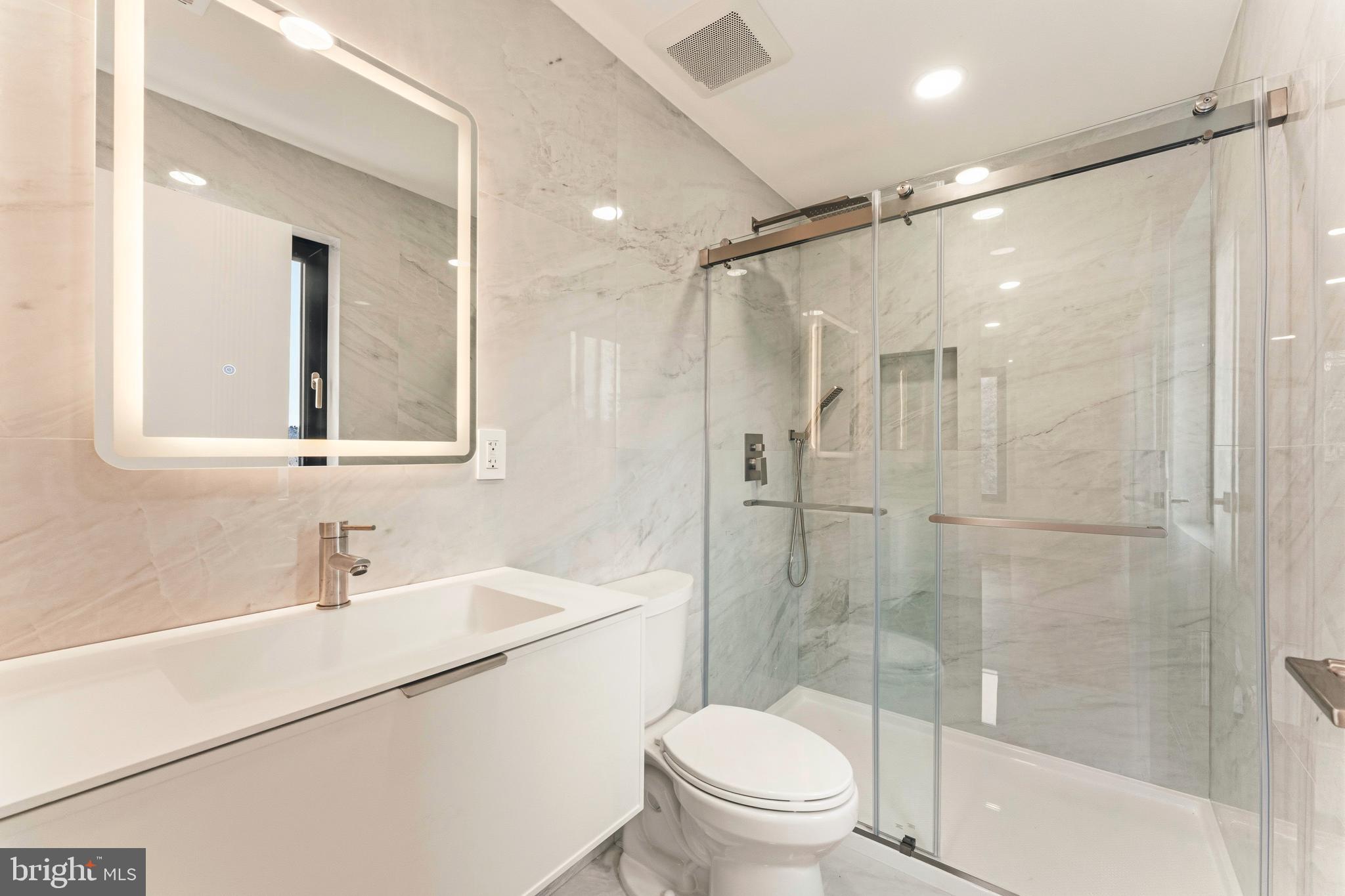 JUSTA FARMS - Residential