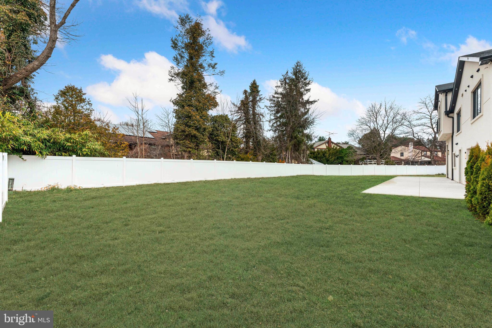 JUSTA FARMS - Residential