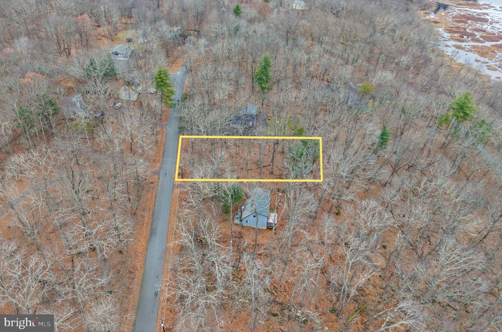 Photo of 00 Upper Lakeview Drive, HAWLEY, PA 18428 (MLS # PAWN2000790)