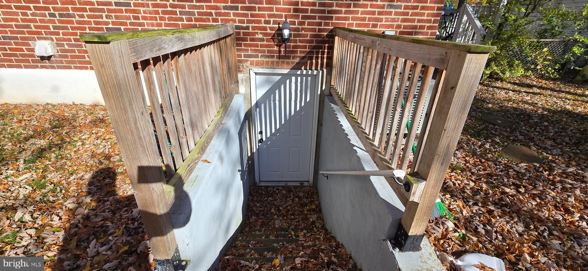 WOODLAWN - Residential Lease