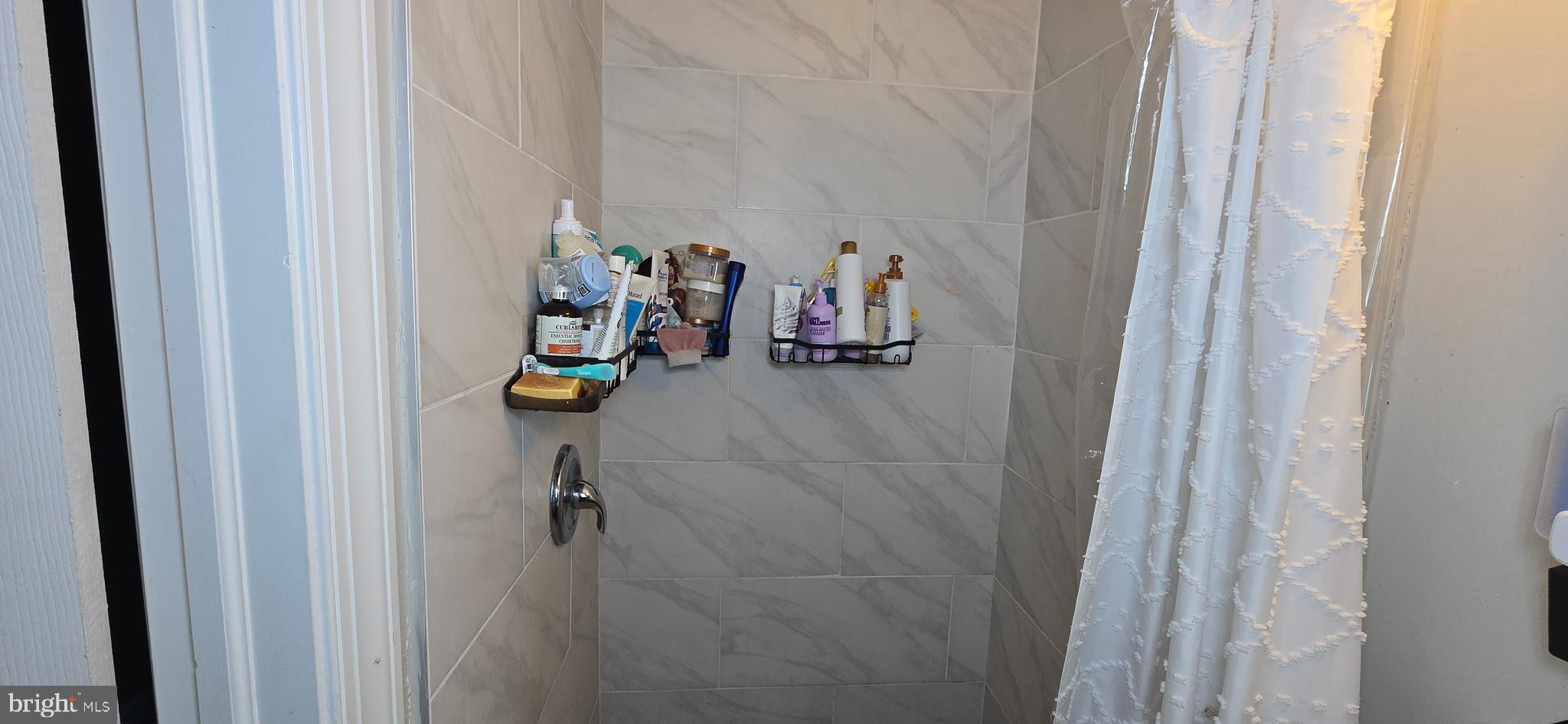 WOODLAWN - Residential Lease