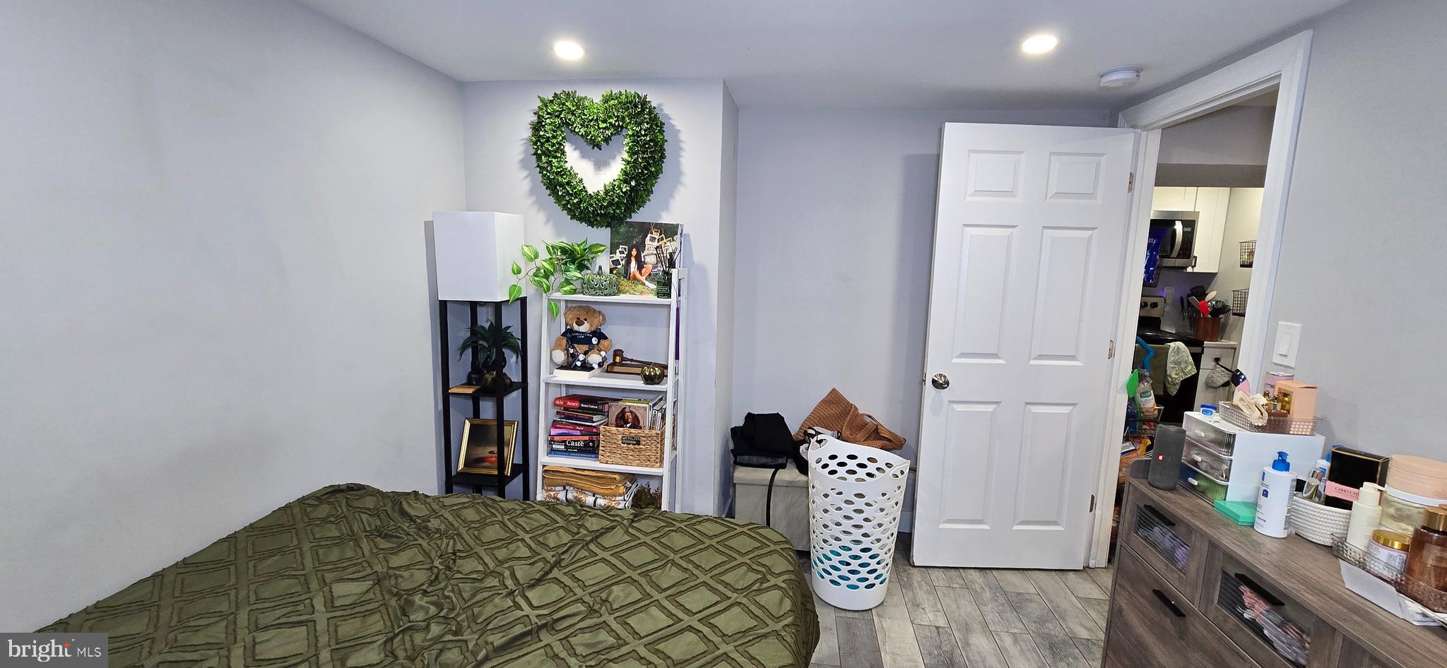 WOODLAWN - Residential Lease