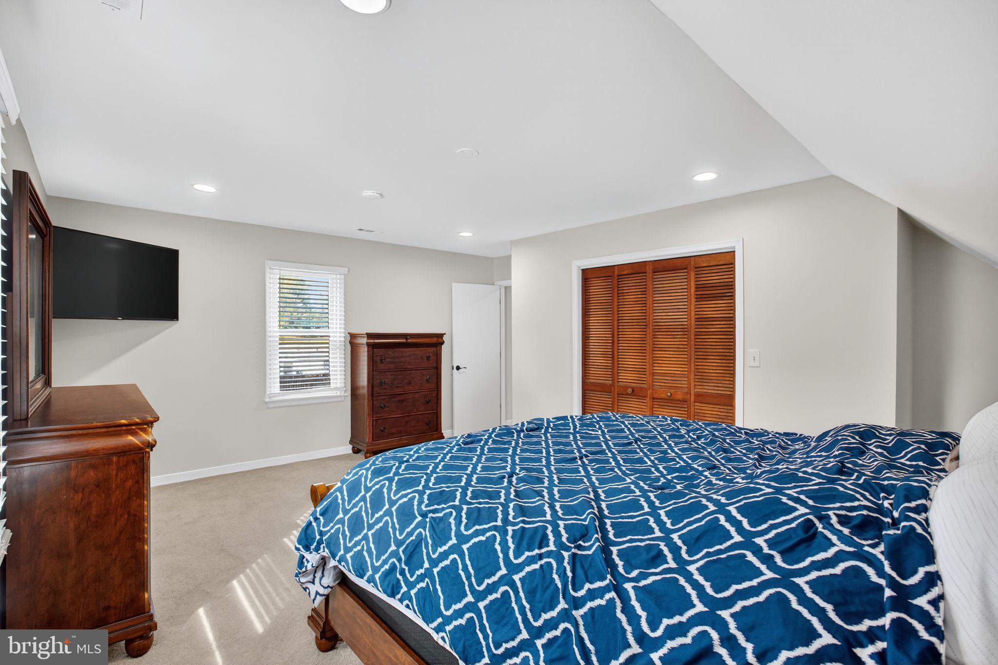 SUMMERSET - Residential