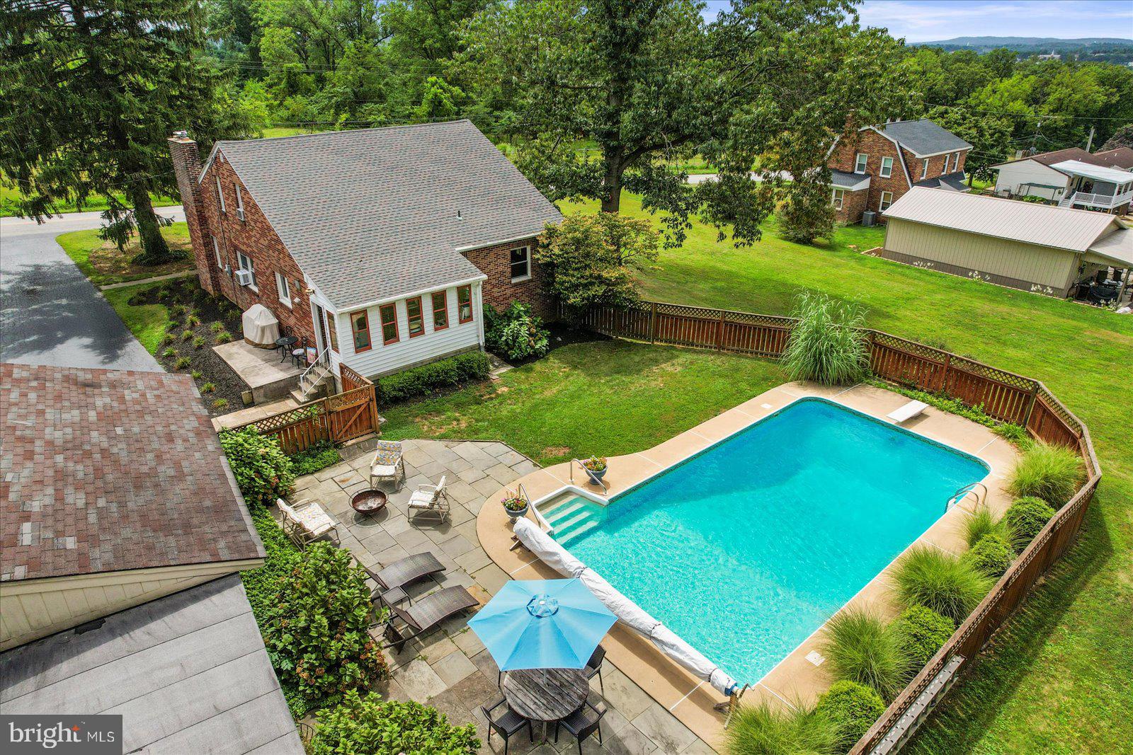 641 PARADISE ROAD