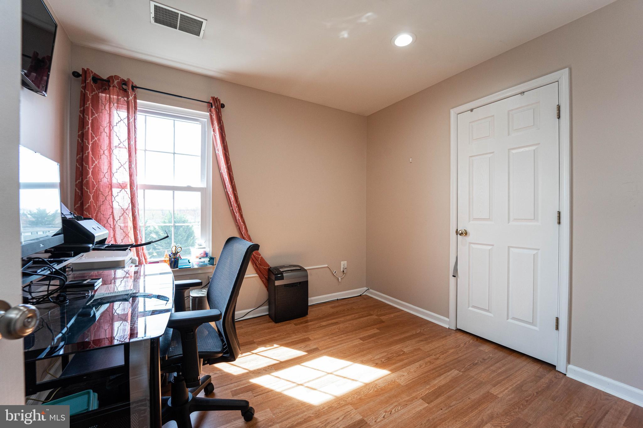 GREENBELT PARK 2 PLAT 1> - Residential