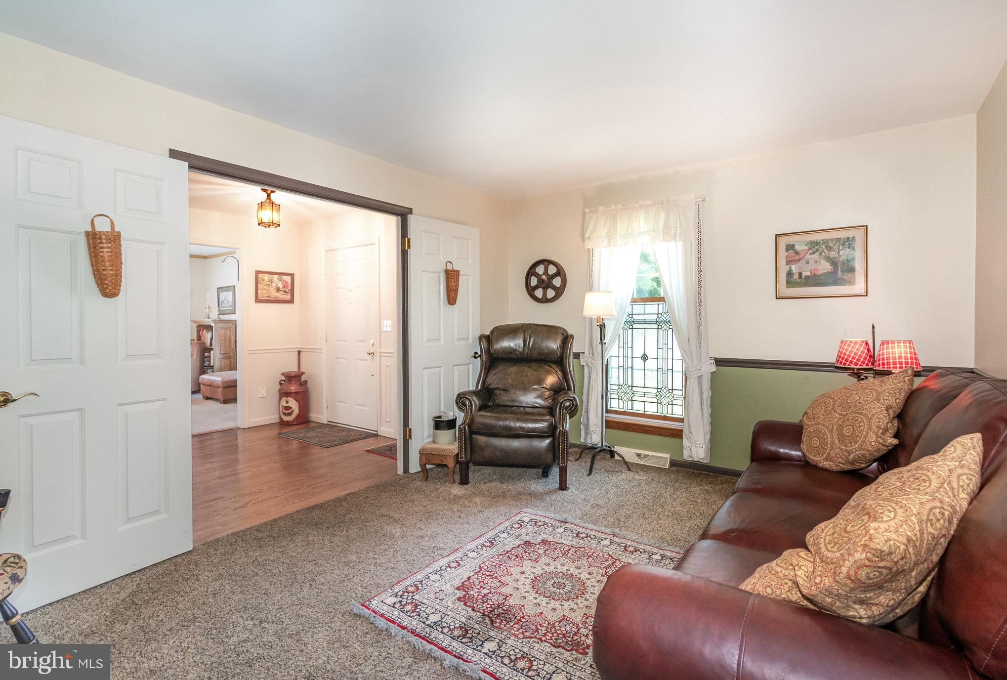 808 WELLINGTON DRIVE