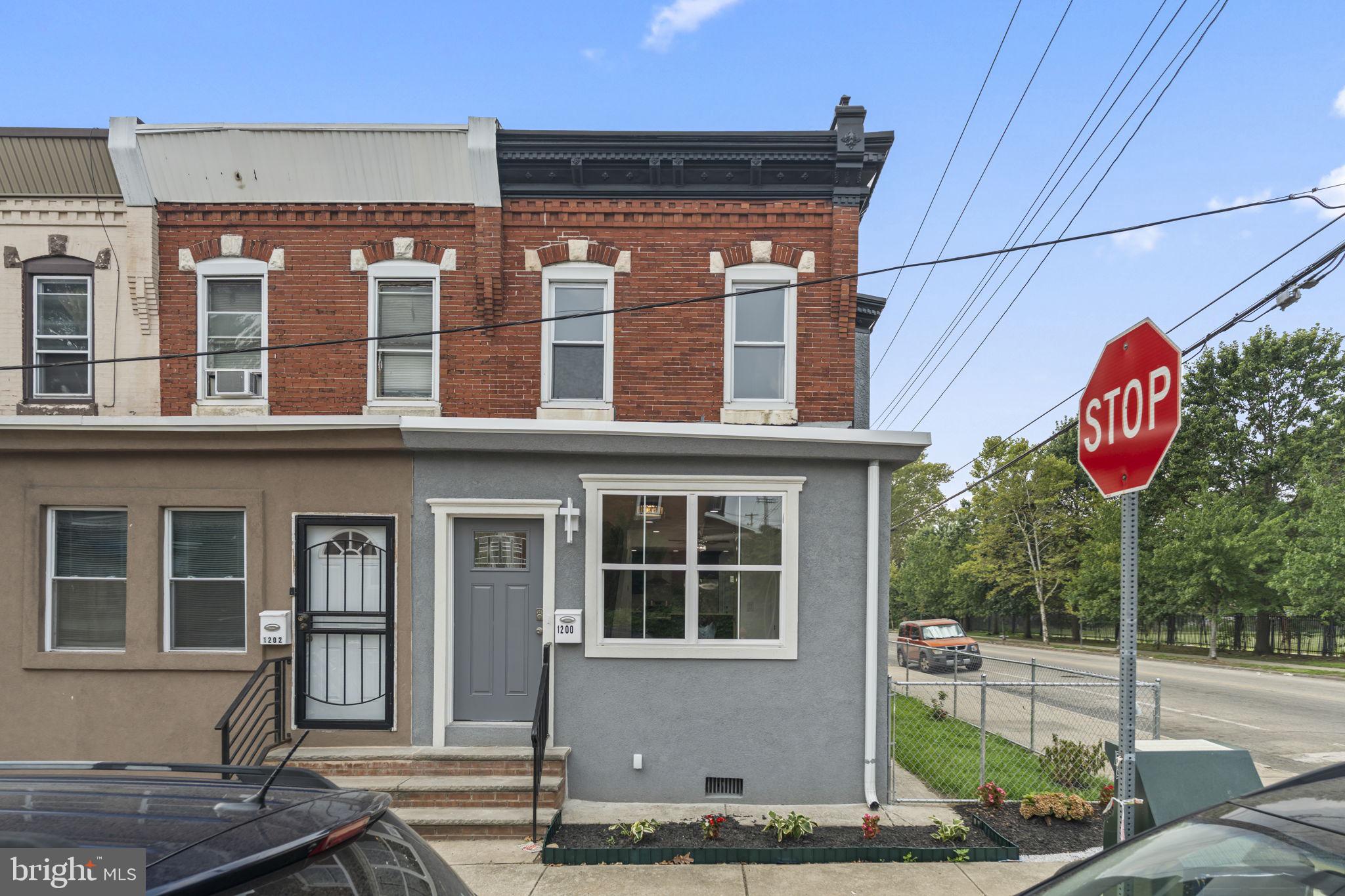 Welcome to your next chapter in a fully rehabbed corner home that brings together charm and modern living. From the moment you arrive, you'll notice the impressive curb appeal—thanks to the stucco exterior, new windows, and a fully fenced lawn that wraps around to a private parking spot. It’s like the home waved at you before you even walked in.
Step into the open-concept main level with rich hardwood floors and sleek recessed lighting that give the space a warm yet contemporary feel. A newly designed electric fireplace adds ambiance without the mess, and a convenient powder room makes hosting easy. The kitchen delivers on looks and function, featuring stylish quartz countertops, ample cabinetry, and brand-new stainless steel appliances.
Upstairs, you’ll find three spacious bedrooms with hardwood flooring and generous closet space. The full bathroom offers a spa-like experience with a deep soaking tub and floor-to-ceiling tile—ideal for unwinding after a long day.
The clean and functional basement adds bonus space with new laminated flooring, laundry hookups, and included appliances. Whether it becomes your gym, home theater, or hobby cave—imagination is the limit.
And here’s a fun bonus—the recreation center just across the street is currently being upgraded, making this location even more attractive for those who enjoy nearby amenities. This home brings together comfort, functionality, and a touch of flair, making it a must-see for any serious homebuyer.