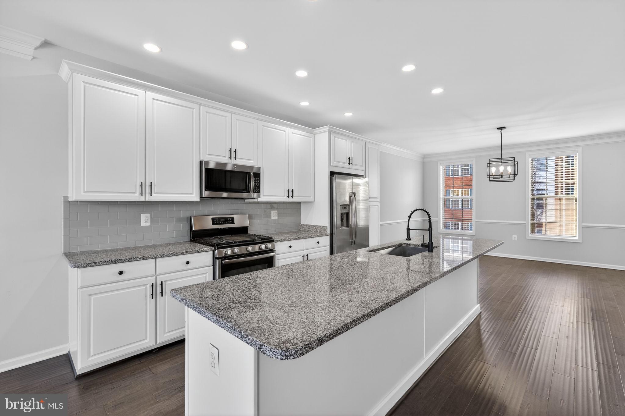 22540 CAMBRIDGEPORT SQUARE