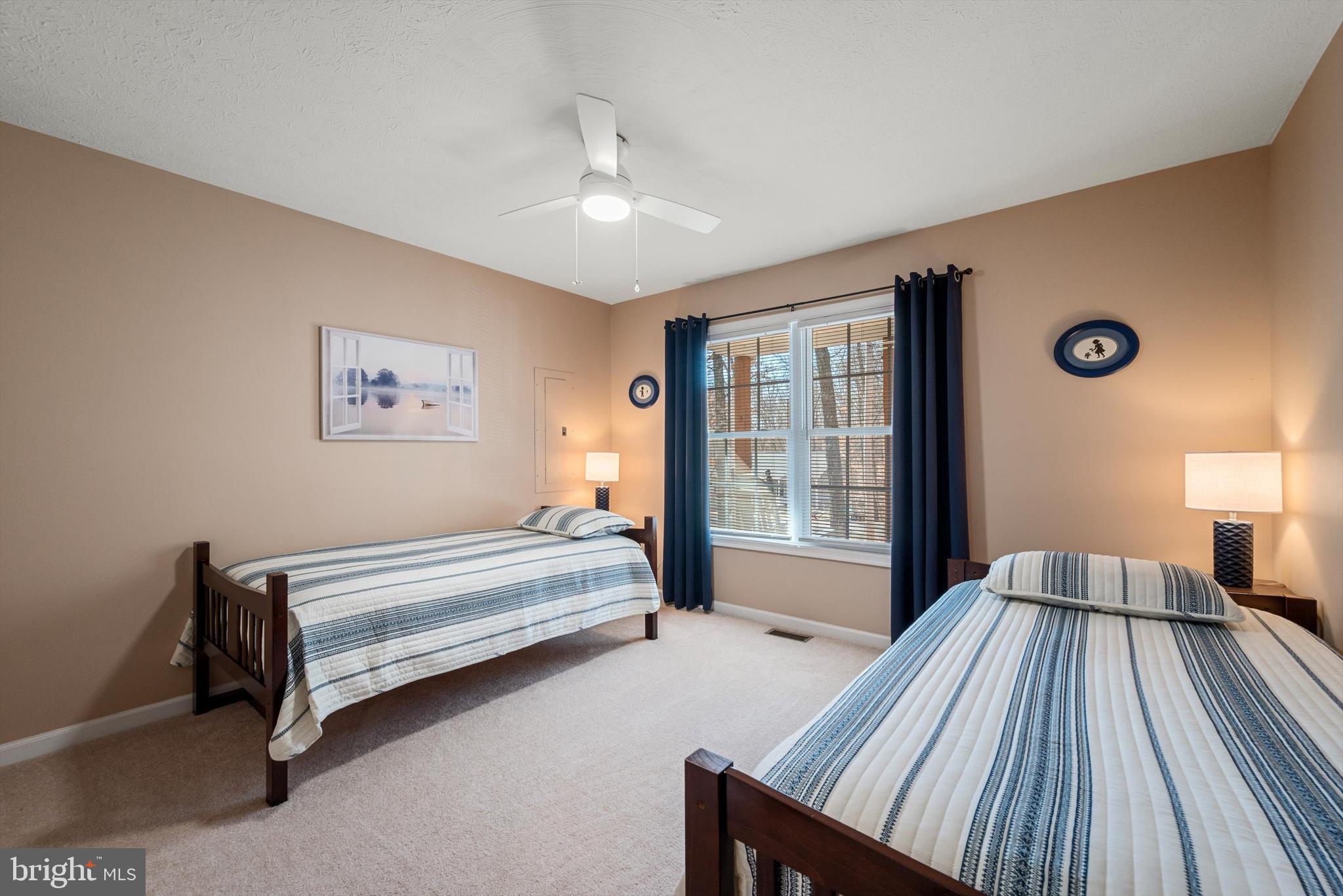 LAKE HOLIDAY ESTATES - Residential