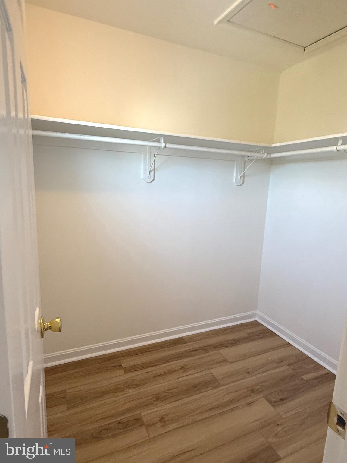 HAMMONDS MILL - Residential