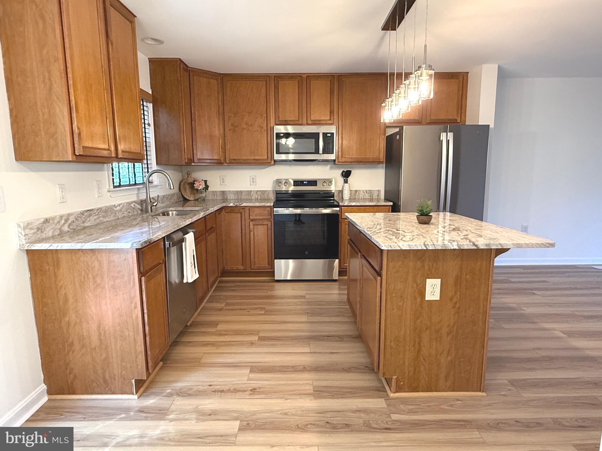 HAMMONDS MILL - Residential