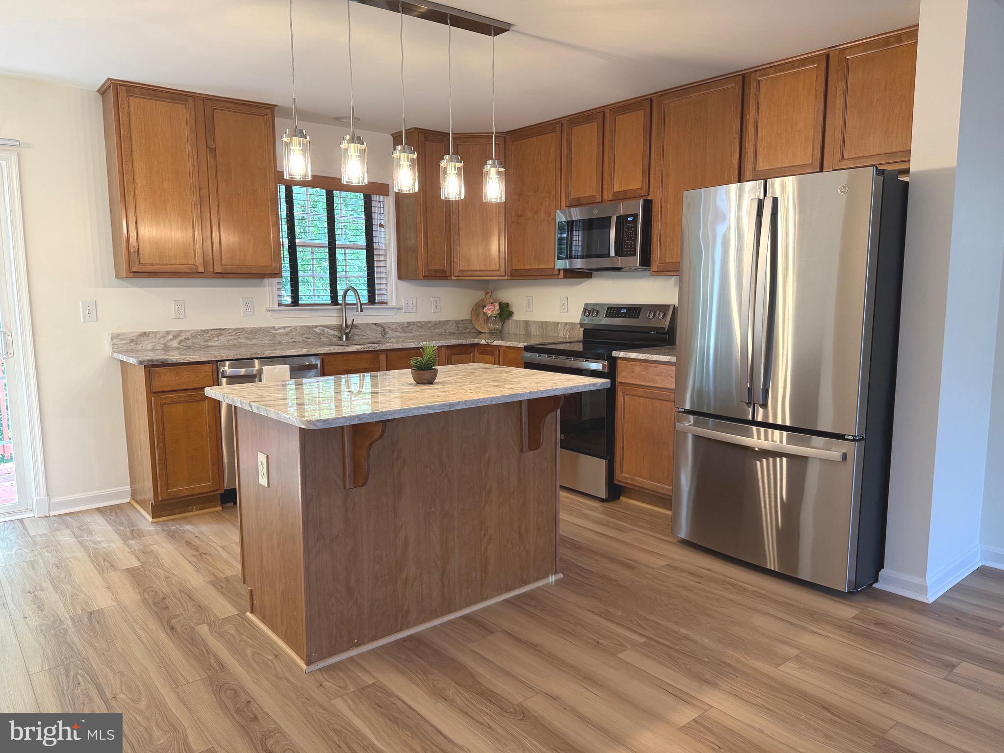 HAMMONDS MILL - Residential