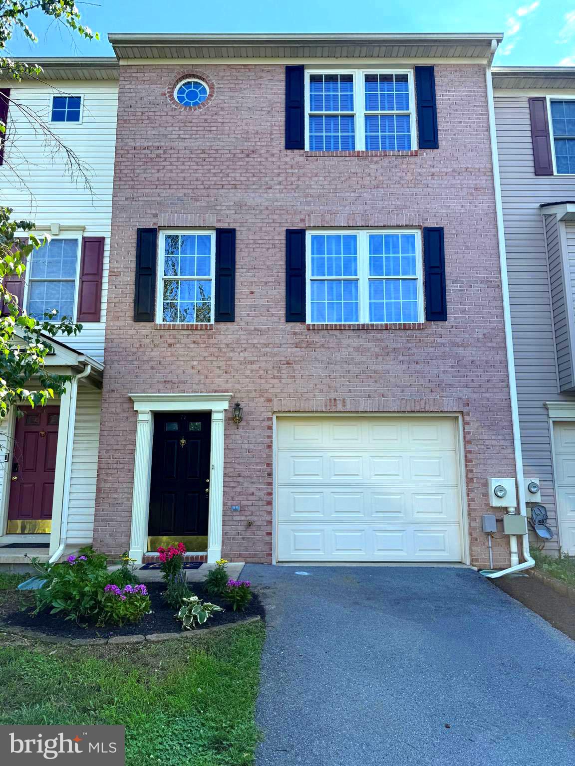 HAMMONDS MILL - Residential