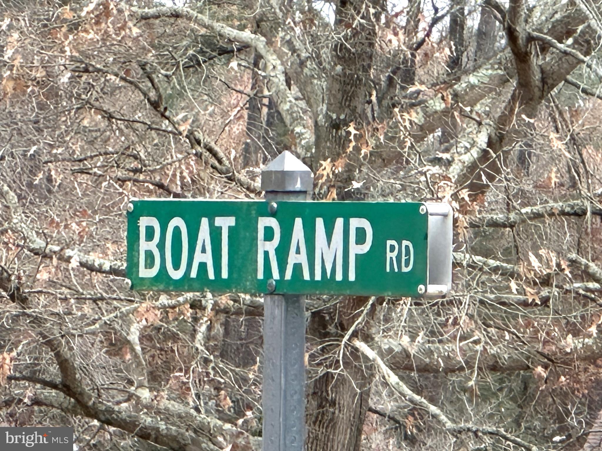 CABIN POINT / GLEBE HARBOR - Land