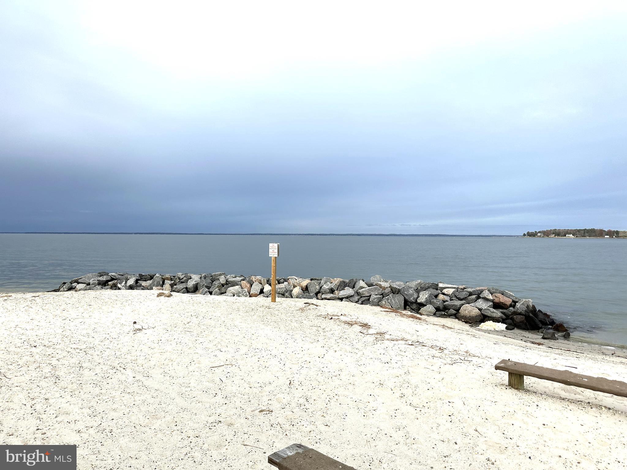 CABIN POINT / GLEBE HARBOR - Land