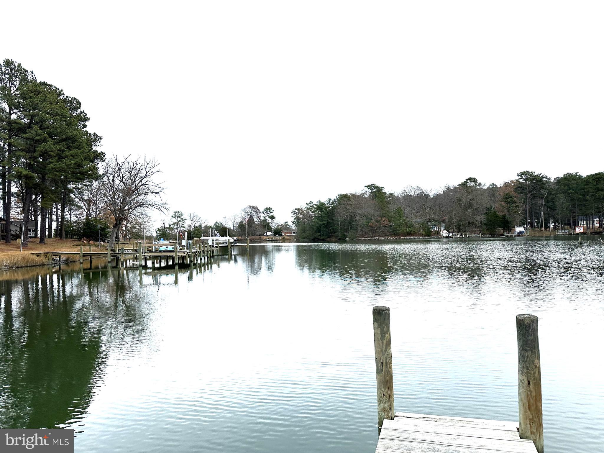 CABIN POINT / GLEBE HARBOR - Land