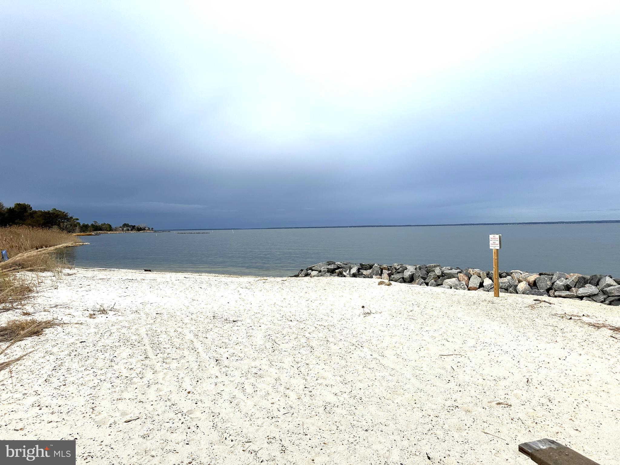 CABIN POINT / GLEBE HARBOR - Land