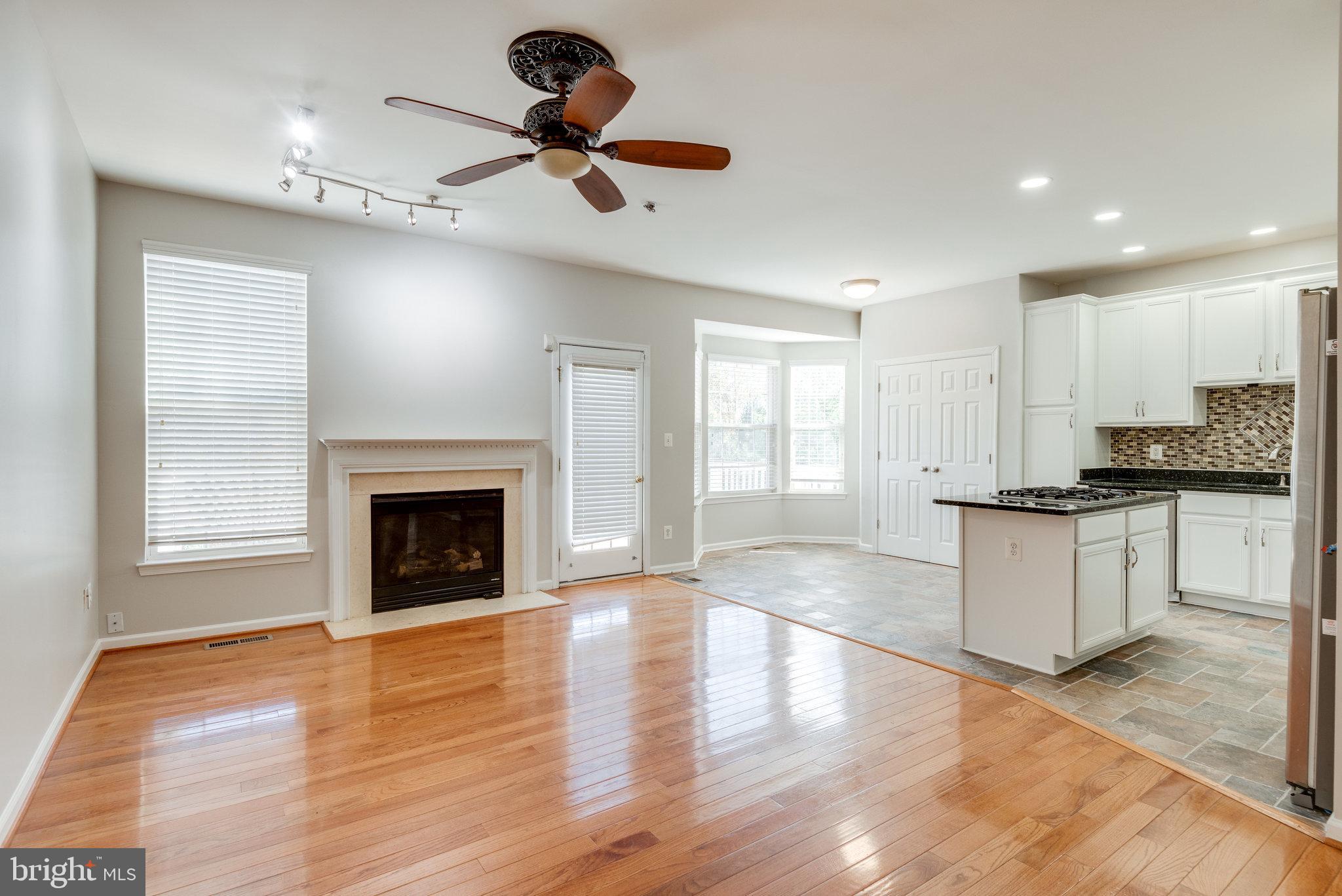 BELMONT LAND BAY - Residential Lease