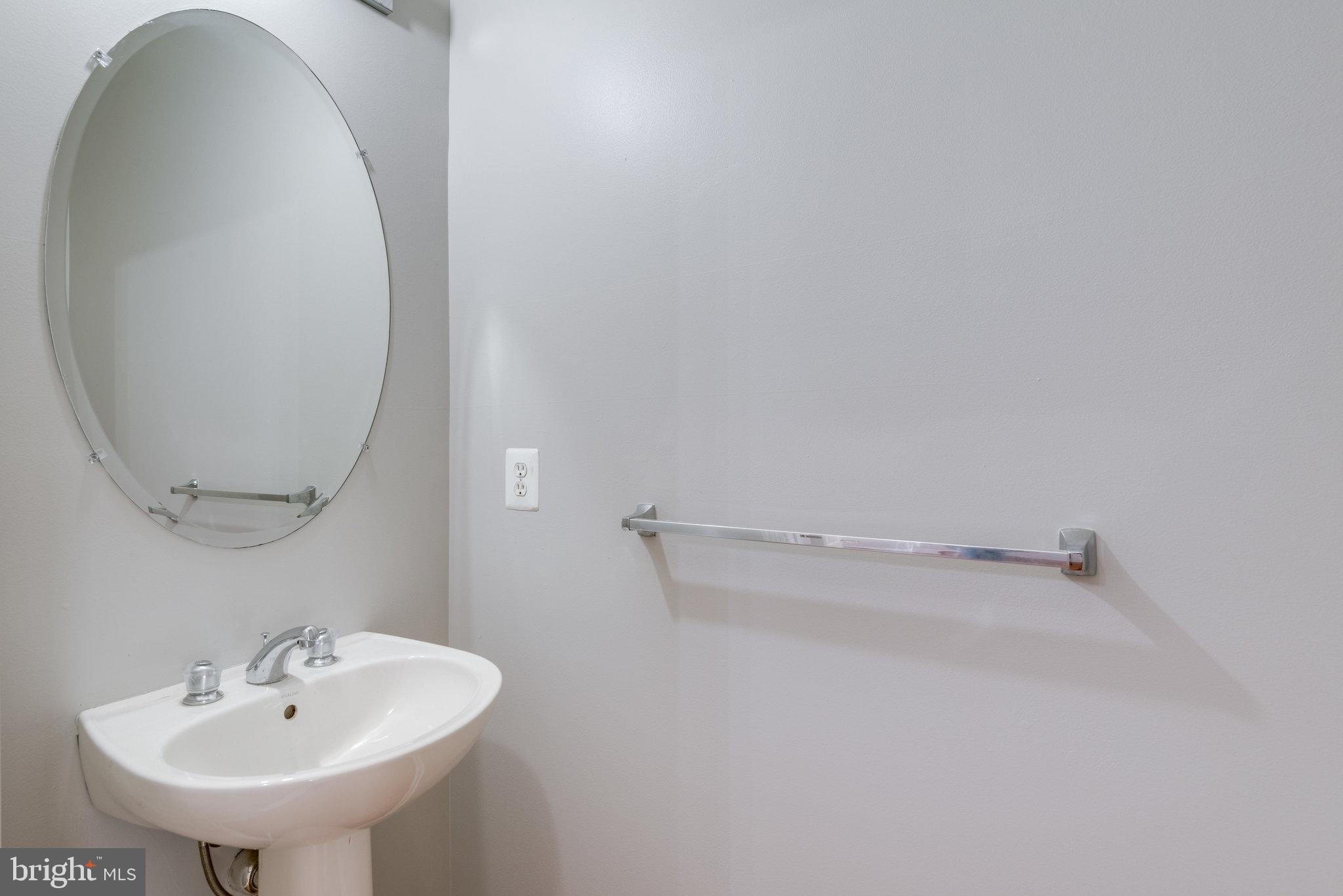 BELMONT LAND BAY - Residential Lease