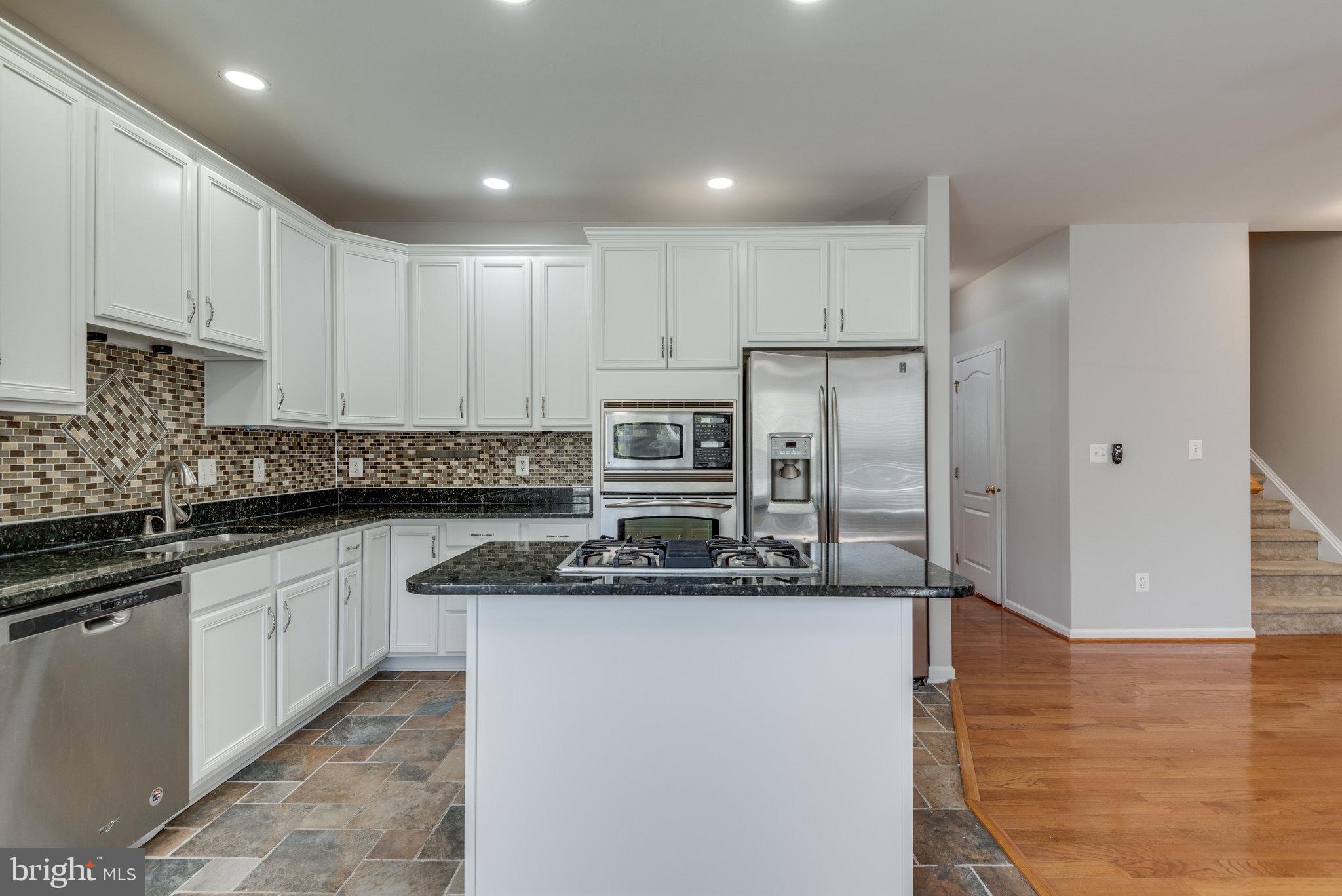 BELMONT LAND BAY - Residential Lease