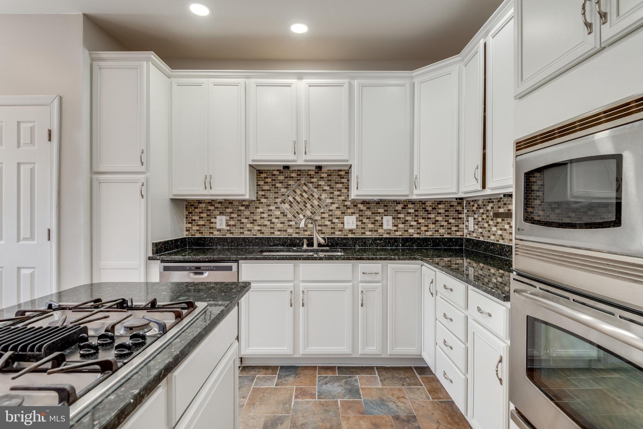 BELMONT LAND BAY - Residential Lease