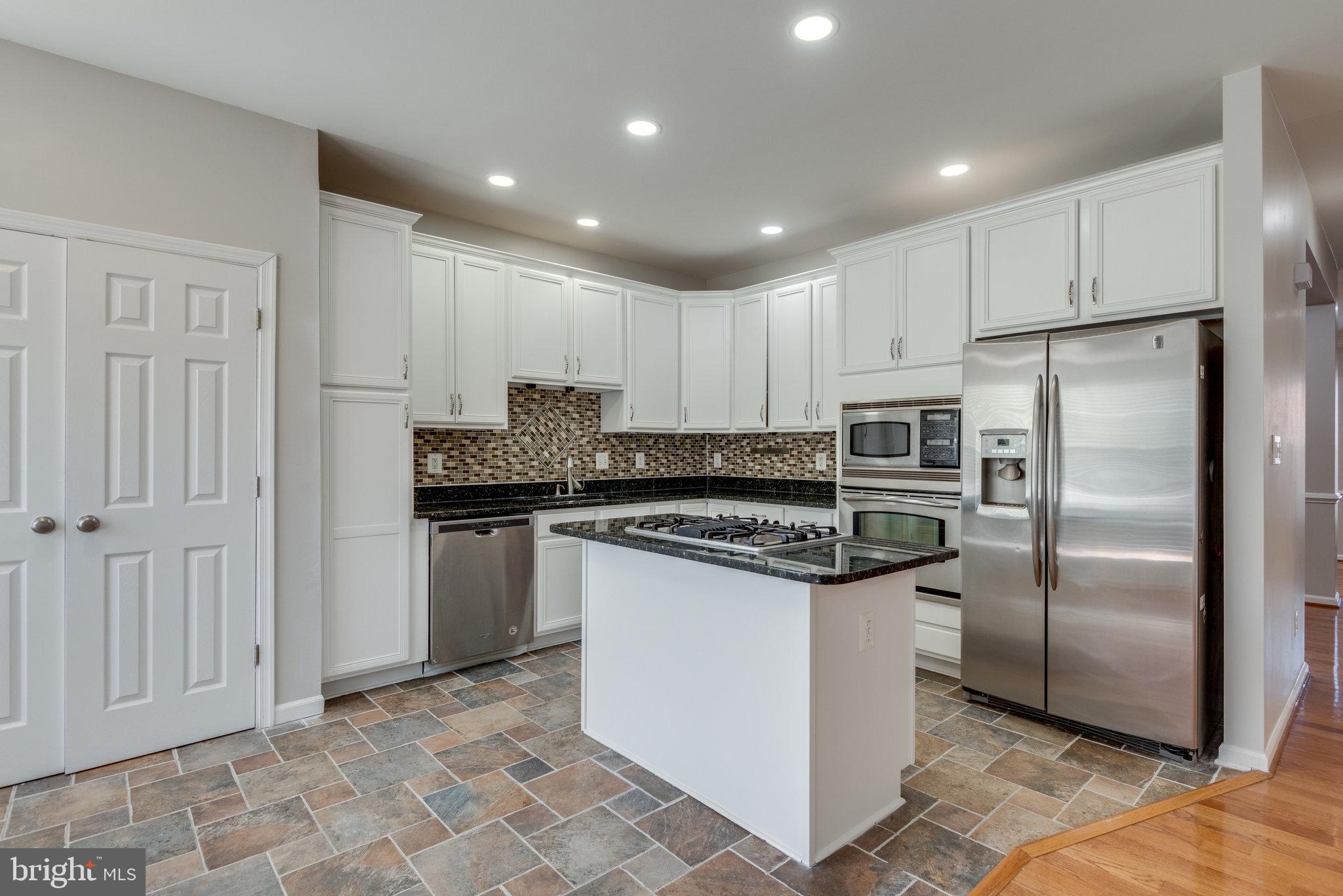 BELMONT LAND BAY - Residential Lease