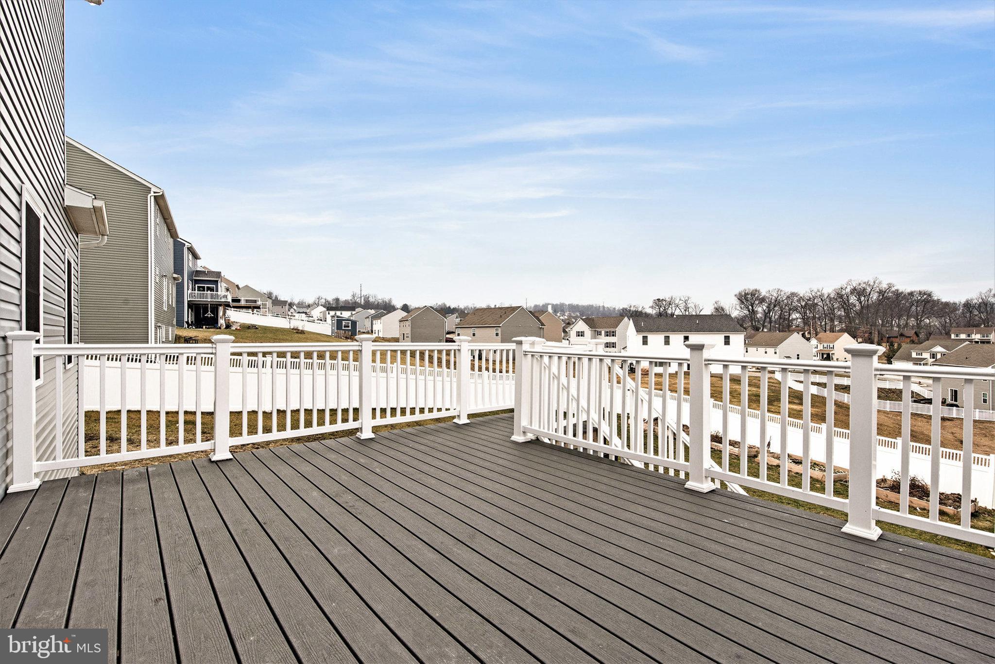 LEXINGTON ESTATES - Residential