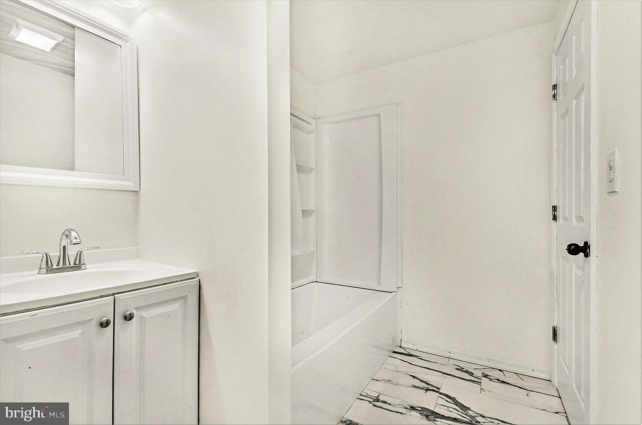 LEXINGTON ESTATES - Residential