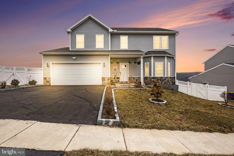 Photo of 165 Champions Drive, YORK HAVEN, PA 17370 (MLS # PAYK2095642)