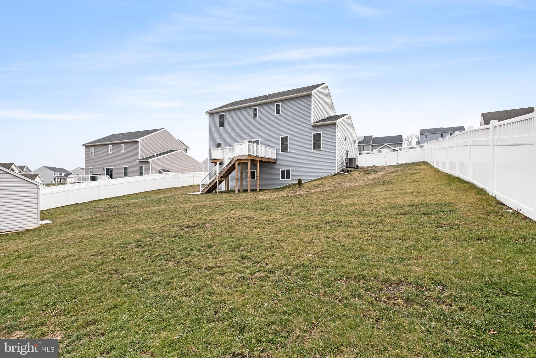 LEXINGTON ESTATES - Residential