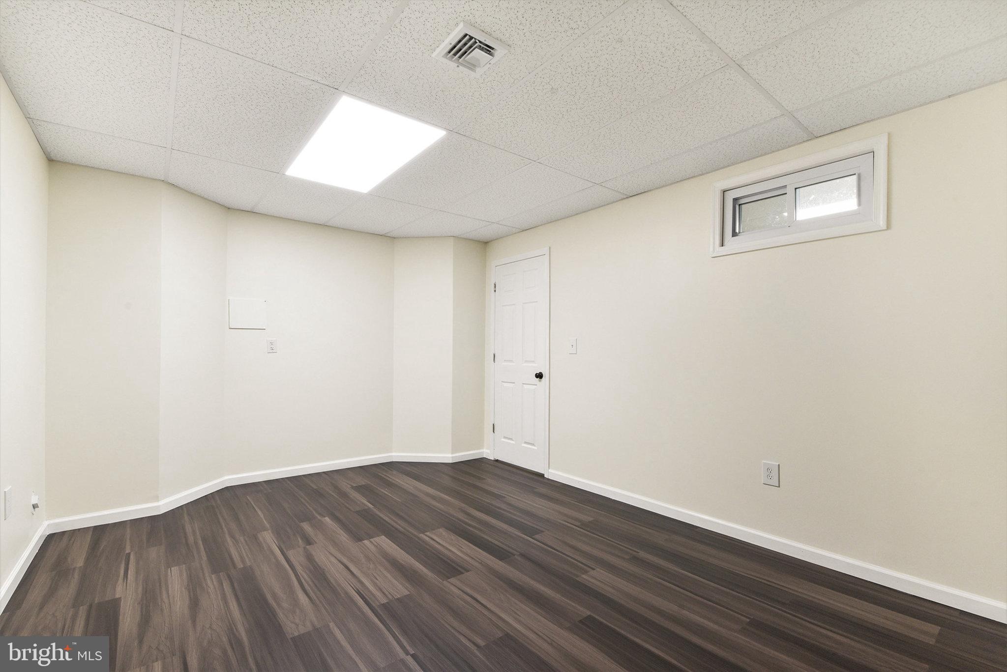 LEXINGTON ESTATES - Residential