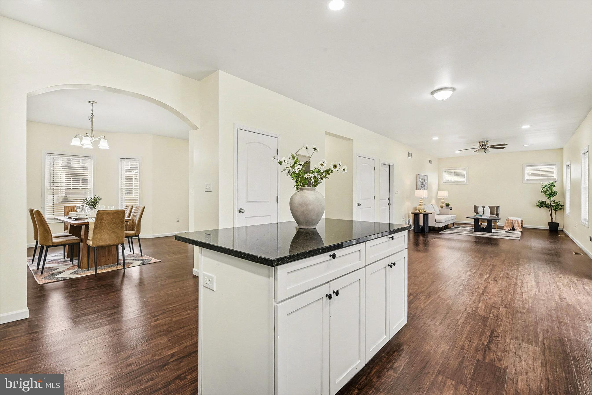 LEXINGTON ESTATES - Residential